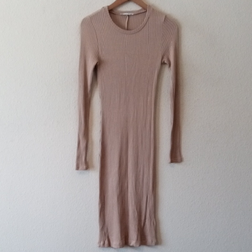 Reformation Dress - Picture 2 of 6